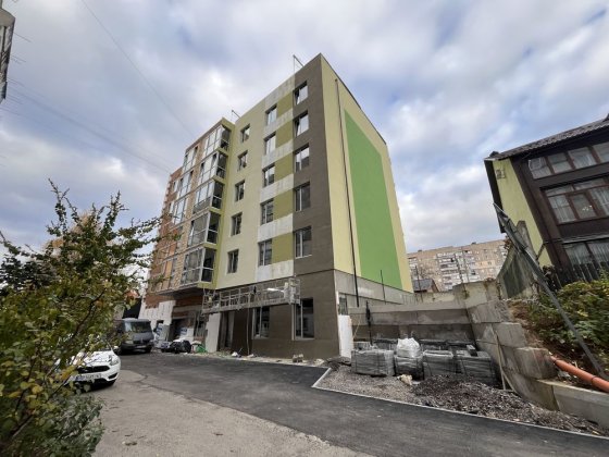 Продаж 3 к квартири 77 м2 на Заболотного Винница