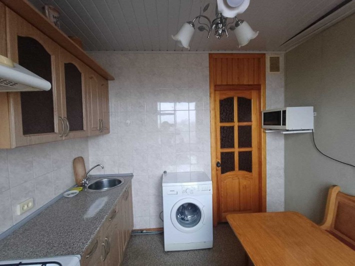 Без комиссии! 3-кмн. кв. 6/9, ул. В. Сергиенко ( Заднепровская), д. 23 - фото 1