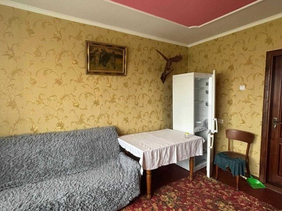 Здається затишна кімната в сімейному гуртожитку! Кременець