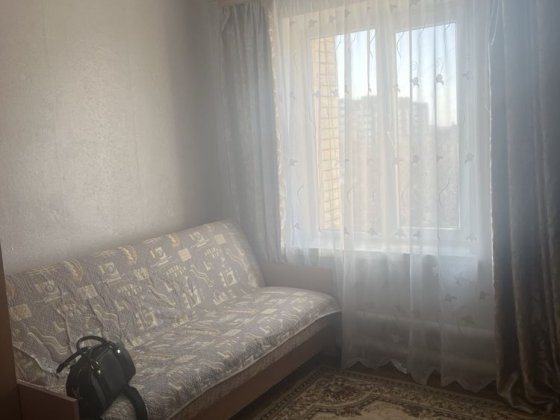 Кімната в блок секції на Зарічанській