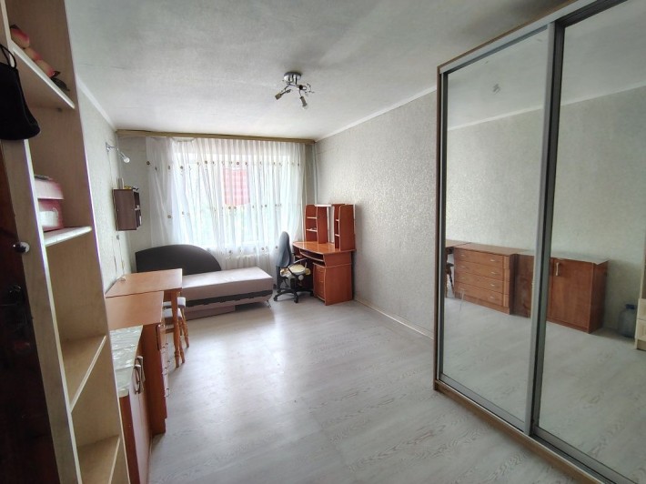 Оренда кімнати в гуртожитку - фото 1