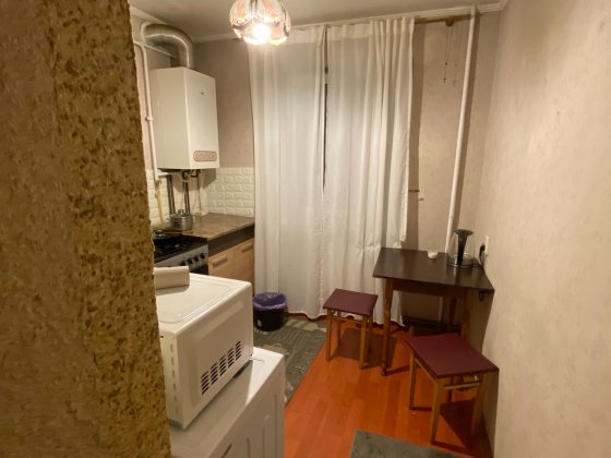 Оренда (підселення) в окрему не прохідну кімнату Ленькавського 5 Івано-Франківськ