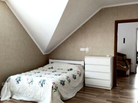 Здається в оренду кімната в будинку Луцк