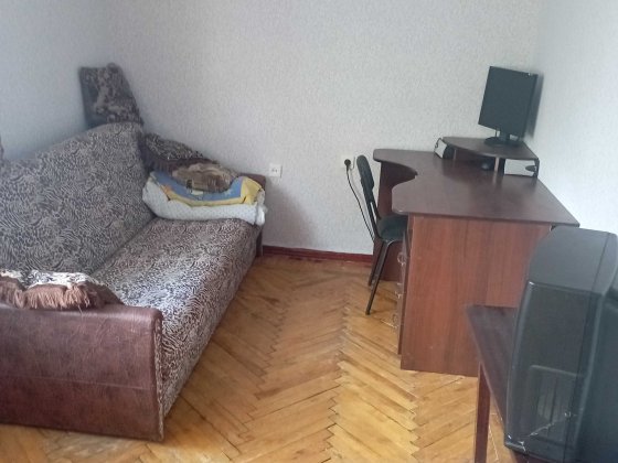 Сдам квартиру в центре.