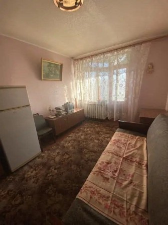 Оренда кімнати в гуртожитку з балконом - фото 1