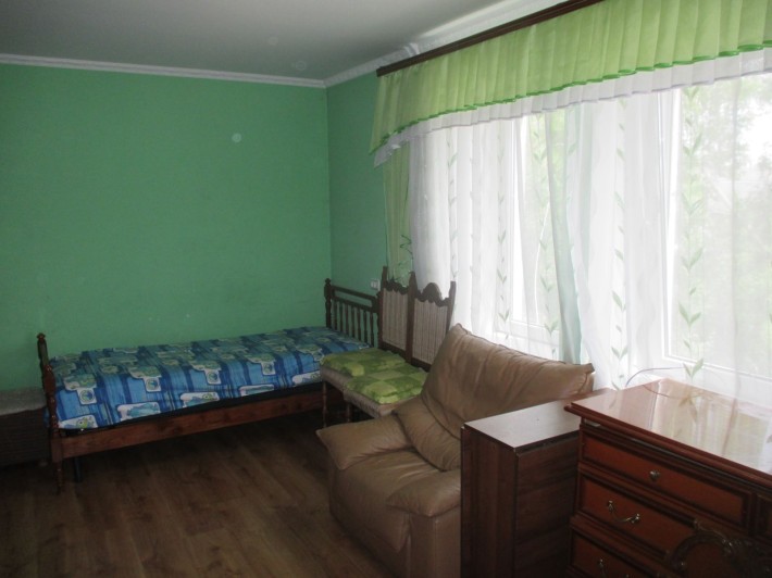 Кімната в гуртожитку.Дружба.Комунальні лише світло. - фото 1