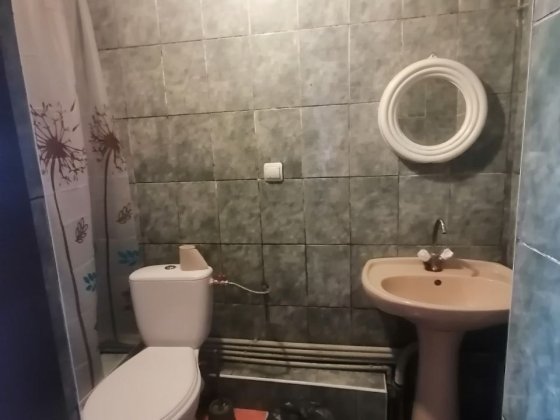 Здам ліжко -місце для проживпння хлопця.Карнаухова. Ровно