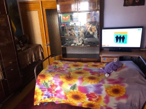 здається одна кімната в 3 кімнатній квартирі. Чернівці