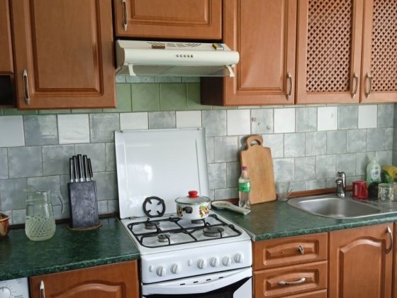 .Здається  кімната у будинку для жінки ,вул.Різдвяна-2000грн.1/2к.п. Черкаси