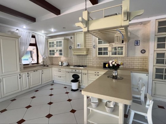 Уютный дом в кооперативе с бассейном Одеса