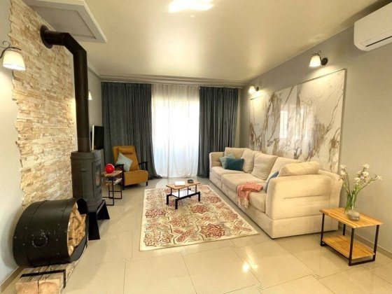 Оренда будинку Для сімʼї, під офіс, IT Жуляни Генератор Підвал Киев