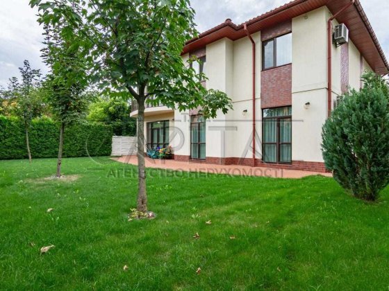 Оренда / Будинок / вул. Сунична, Нивки, Київ, 285м2