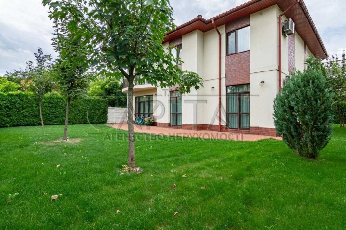 Оренда / Будинок / вул. Сунична, Нивки, Київ, 285м2 - фото 1