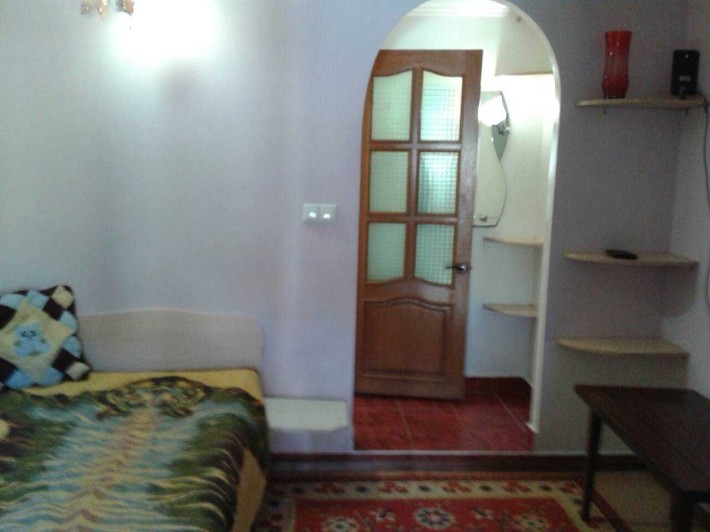 сдам ДЛЯ 1 ЧЕЛОВЕКА небольшой 1-но комн част дом Ивановский мост - фото 1