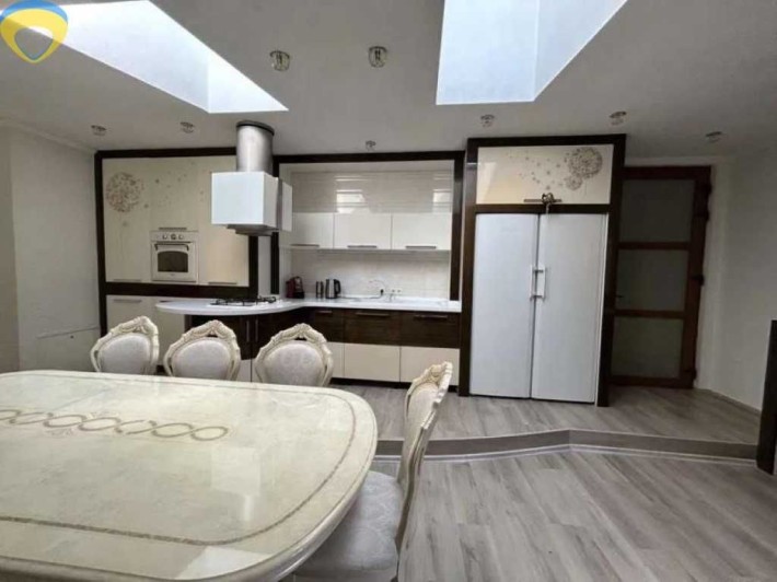 Новый качественный дом 10 ст Б Фонтана 4 комнаты Генератор - фото 1