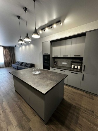 Аренда НОВОГО дома в Совиньоне, подвал, бассейн, гараж - фото 1