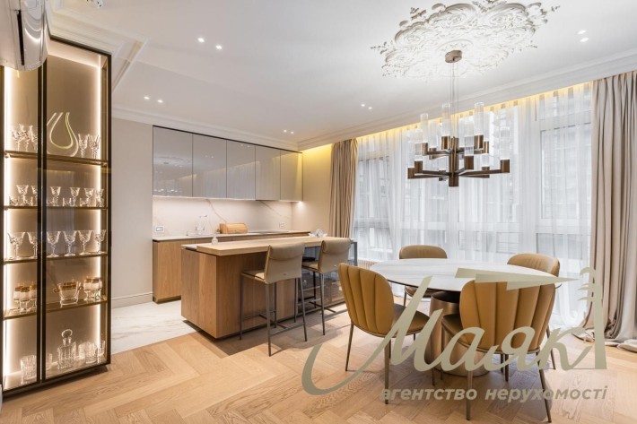 Продажа 3х-комнатной ексклюзивной квартиры Французский квартал 2 Центр - фото 1