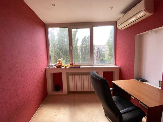 Продам 3-к квартиру на Победе, Бульвар Славы, Героев 21 Днепр