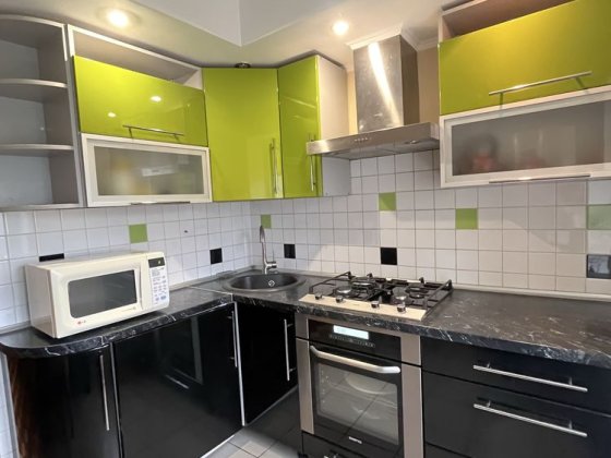 3к квартира з меблями та технікою . Заводський район .