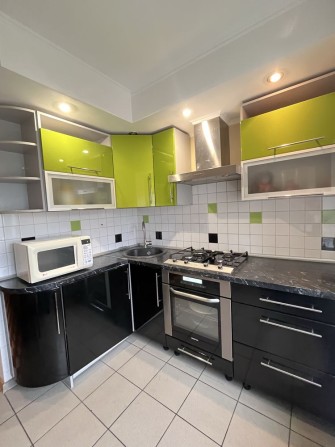 3к квартира з меблями та технікою . Заводський район . - фото 1