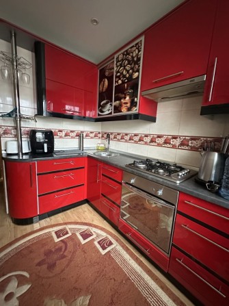 Продам 2 комнатную центр - фото 1