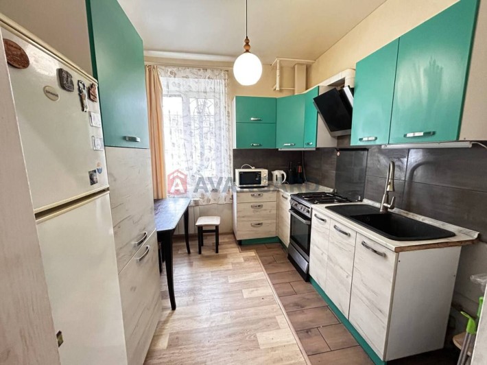 Продаж трикімнатної квартири біля стадіону Стріла - фото 1