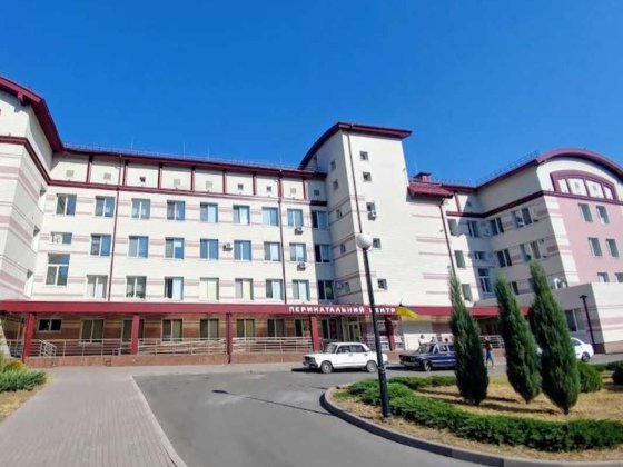 Трьохкімнатна повнометражна квартира в історичному центрі Запоріжжя Запорожье