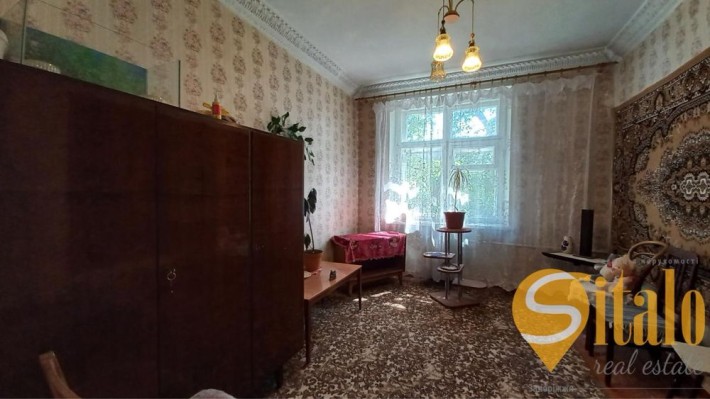 Продаж 2-х кімнт. повнометражної квартири вул. Добролюбова. - фото 1