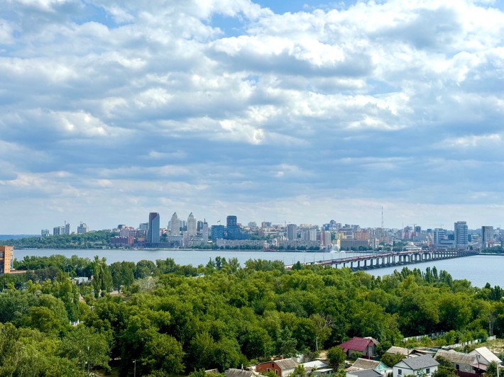 Продам ЖК Воронцовский 3 ком квартиру, новострой левый берег Воронцова - фото 1