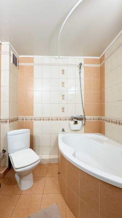 Продам 2к квартиру проспект Науки - фото 1