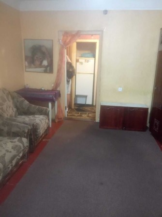 Продається 2 кімнати в  3х кімнатній квартирі - фото 1