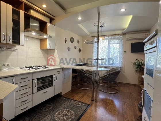 Продаж 3-х кімнатної квартири Запоріжжя