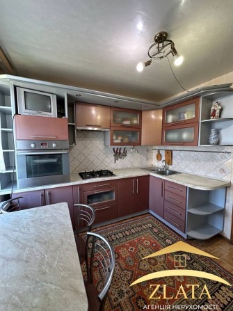 Продаж 3-к квартири на Пісках - фото 1