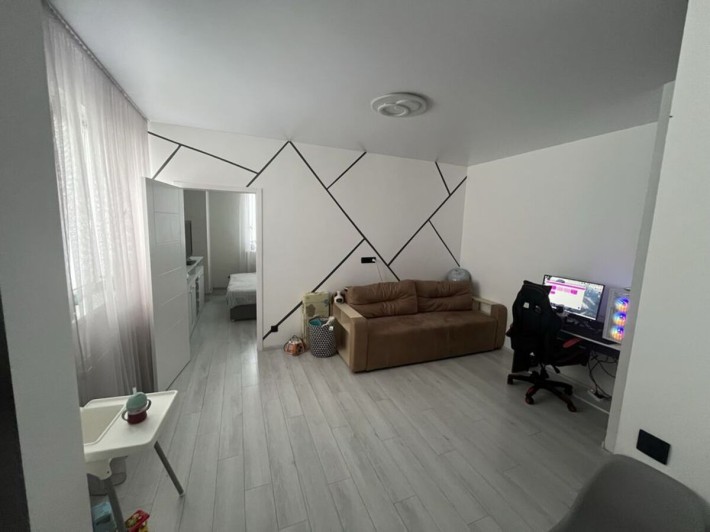 Продам квартиру 39,9 квадратів. - фото 1