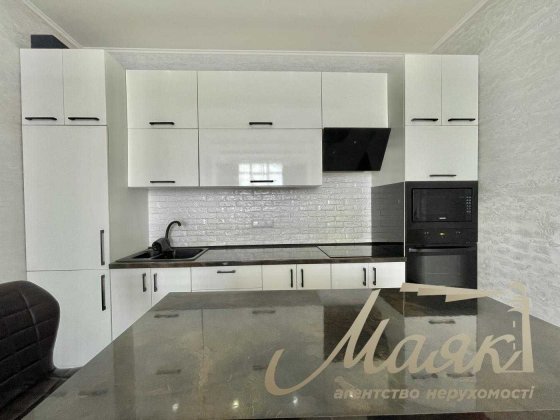 3кімн.квартира в ЖК Лермонтова, 4/14