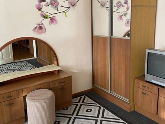 Продам однокомнатную центр Житомир