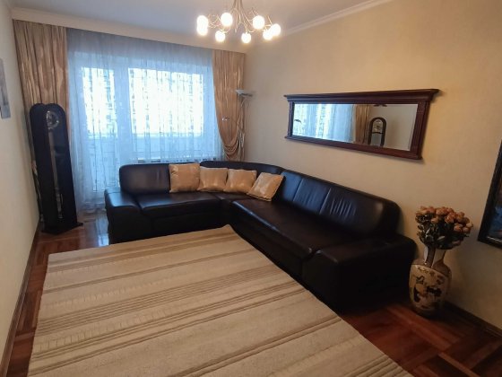 Продам 3-х к.квартиру Космос.