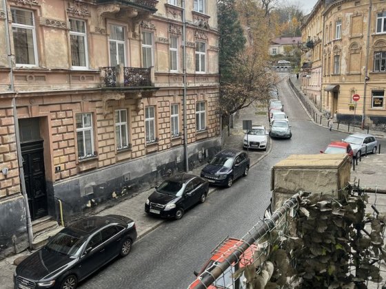 Продаж 2 кім квартира по вул Мартовича Львов