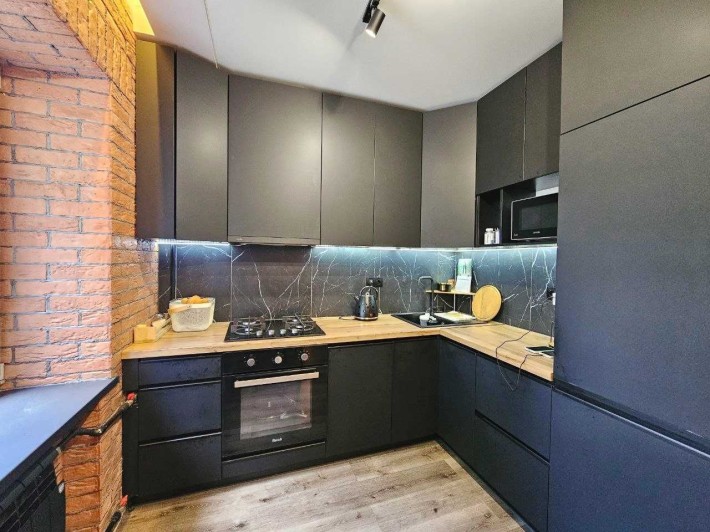 Продаж 2 кім. квартири з ремонтом вул. Городоцька - фото 1