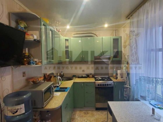 Продам 3-х кімнатну квартиру вул. Бородинська