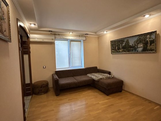 Продаж трикімнатноі на вул.Толока Запорожье