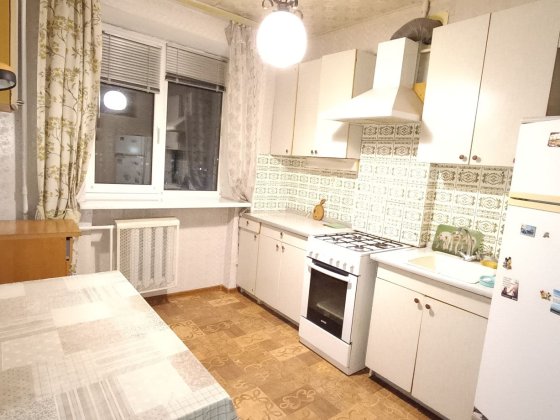 Продам 2 комн. квартиру на проспекте Поля / Медтехника. Днепр