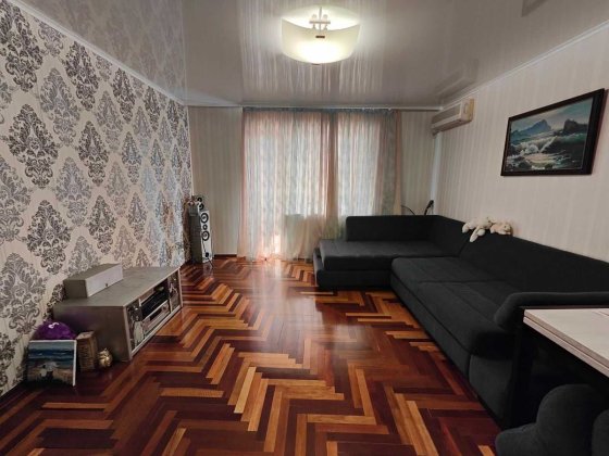 ПРОДАМ 3-х кінатну квартиру, Бородинськкий район , ТЦ Континент