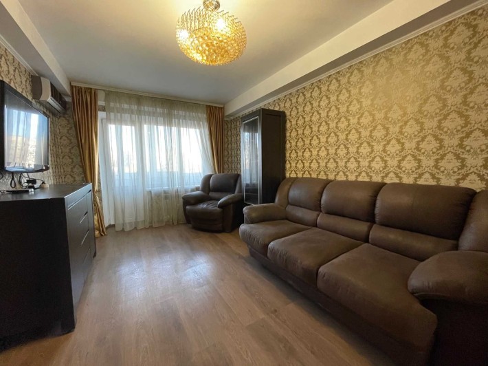 27000 у.о Простора 3 кім квартира по вул Кутузова 4/9 - фото 1