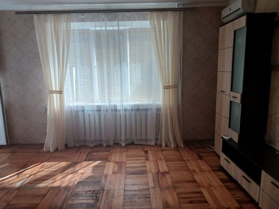 Продажа 2кім.кв.7/9 вул.Європейська біля парку .Буд.ОСББ.