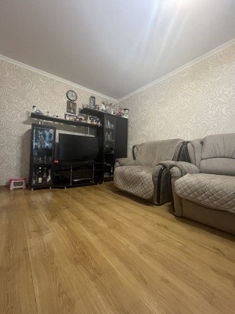 Зручне розташування, відмінна інфраструктура: продаж 2кімн квартири - фото 1