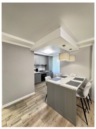 Продам 3-х кімнатну квартиру - фото 1