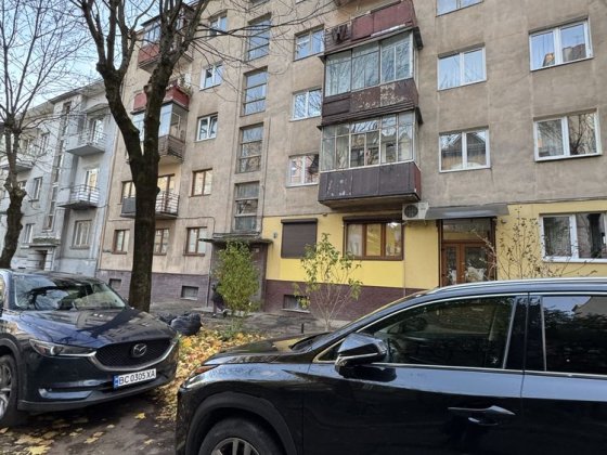 Продаж 1-кім кв ближній центр вул. Конотопська хрущовка Львов