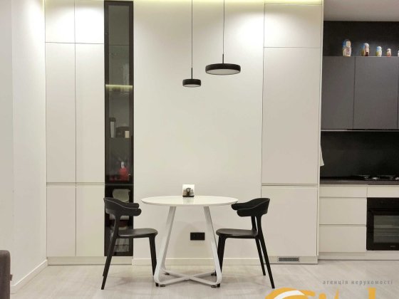 Продаж 3- кімнатної квартири в ЖК " Бородино"