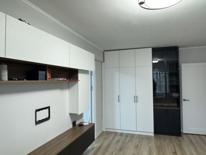 Продаж двокімнатноі  квартири - фото 1